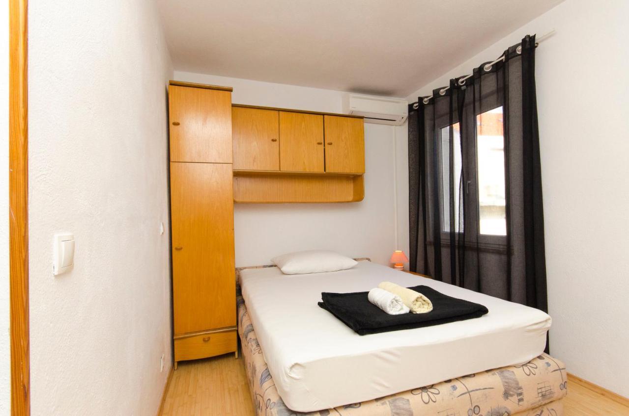 Apartments Banic Postira Exterior foto