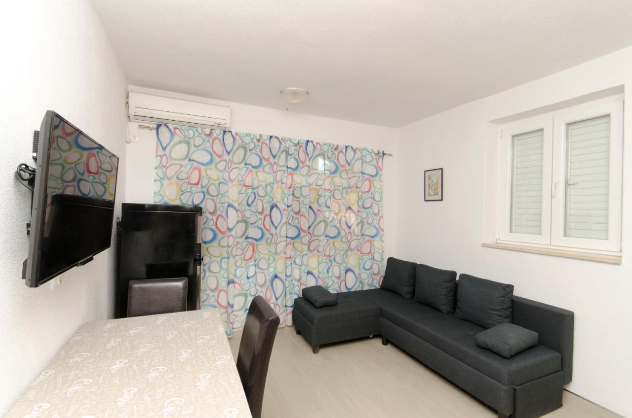 Apartments Banic Postira Exterior foto
